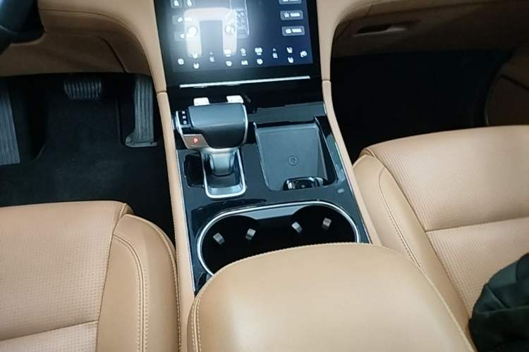 Used Li Auto ONE 2021 Extended-Range 6-Seater Version Gear Lever