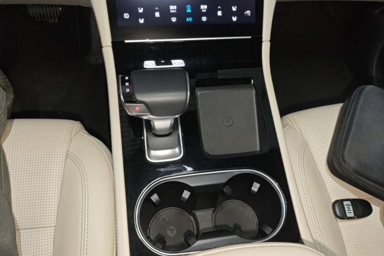 Used Li Auto ONE 2021 Extended-Range 6-Seater Version Gear Lever
