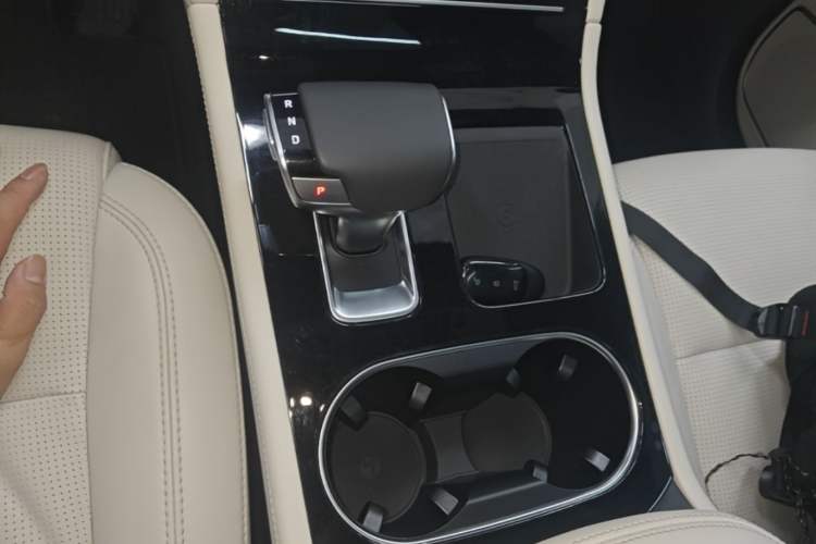 Used Li Auto ONE 2021 Extended-Range 6-Seater Version Gear Lever