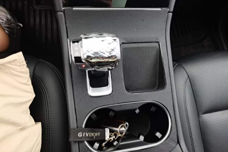 Used Li Auto ONE 2021 Extended-Range 6-Seater Version Gear Lever
