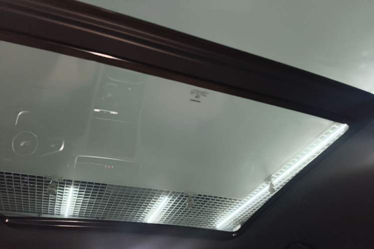 Used Li Auto ONE 2021 Extended-Range 6-Seater Version Headliner