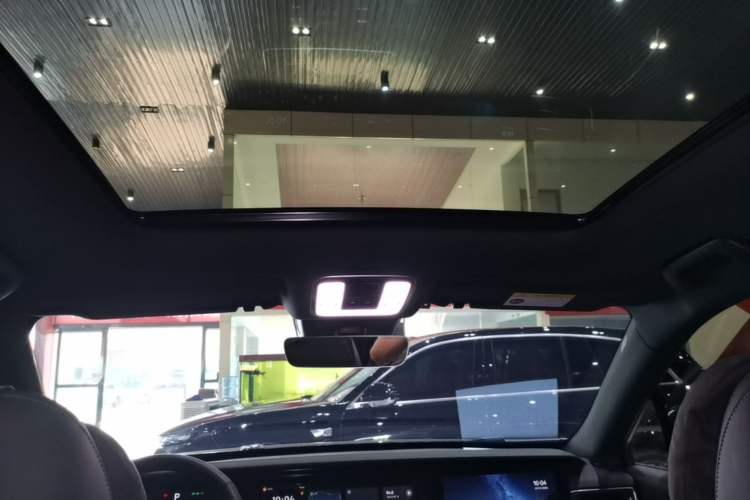 Used Li Auto ONE 2021 Extended-Range 6-Seater Version Headliner