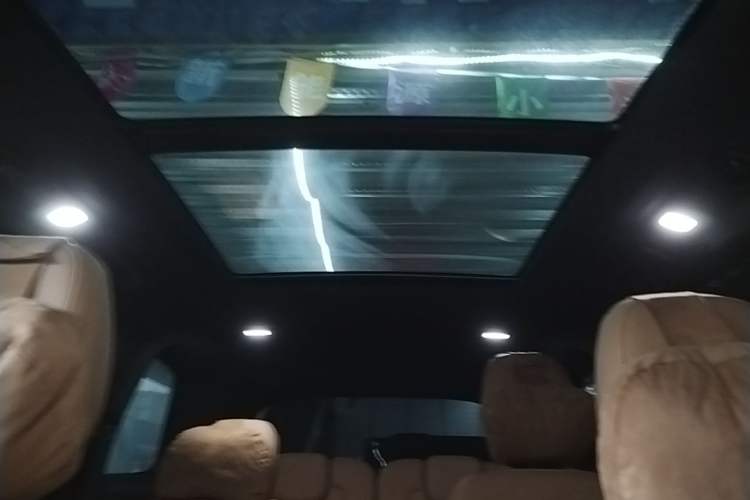 Used Li Auto ONE 2021 Extended-Range 6-Seater Version Headliner