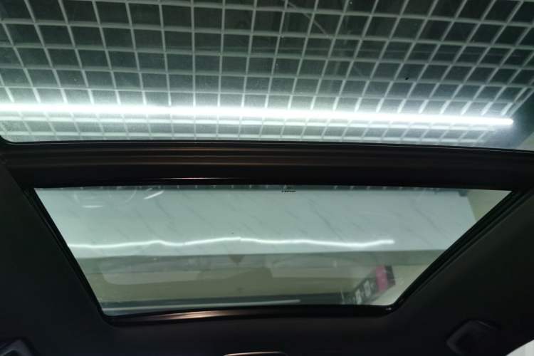 Used Li Auto ONE 2021 Extended-Range 6-Seater Version Headliner