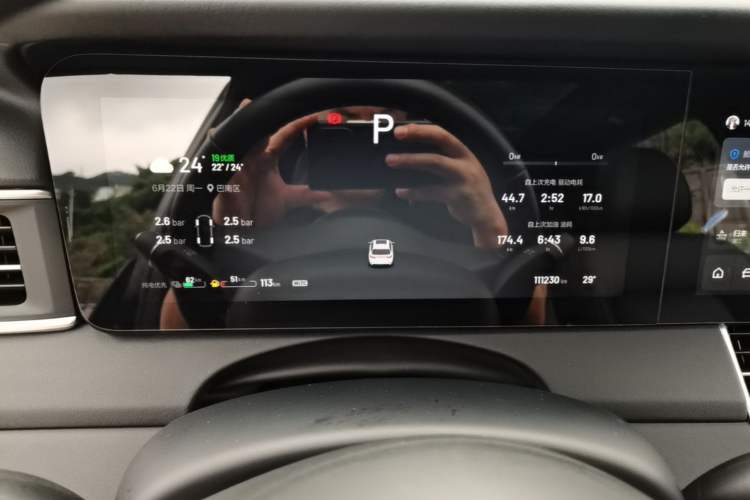 Used Li Auto ONE 2021 Extended-Range 6-Seater Version Instrument Cluster