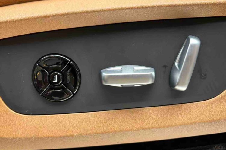 Used Li Auto ONE 2021 Extended-Range 6-Seater Version Interior 1
