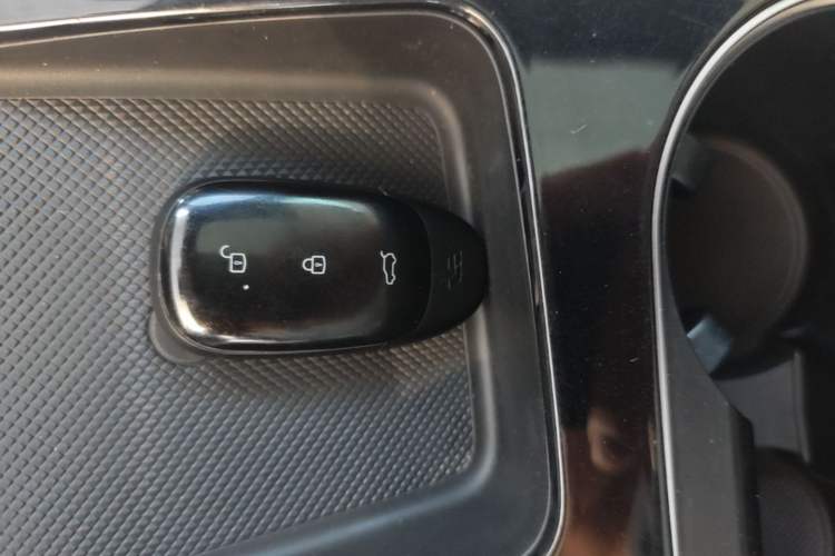 Used Li Auto ONE 2021 Extended-Range 6-Seater Version Interior 1