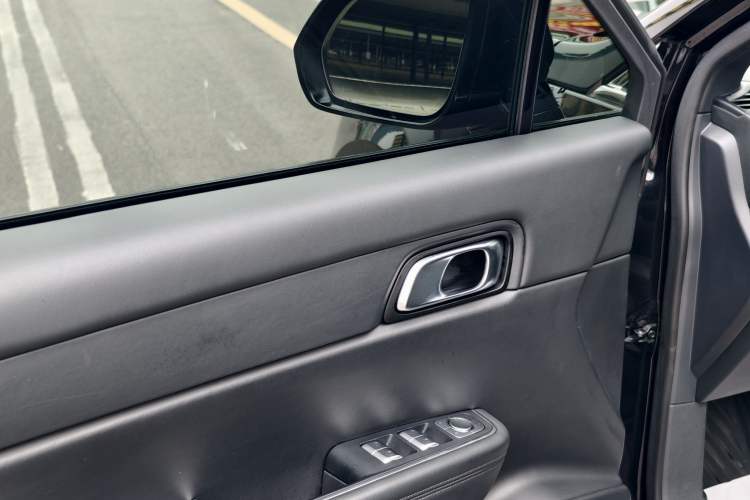 Used Li Auto ONE 2021 Extended-Range 6-Seater Version Interior 10