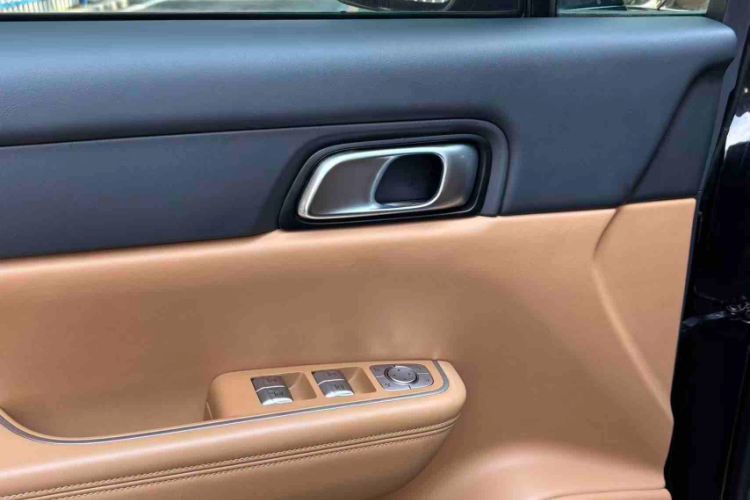 Used Li Auto ONE 2021 Extended-Range 6-Seater Version Interior 13
