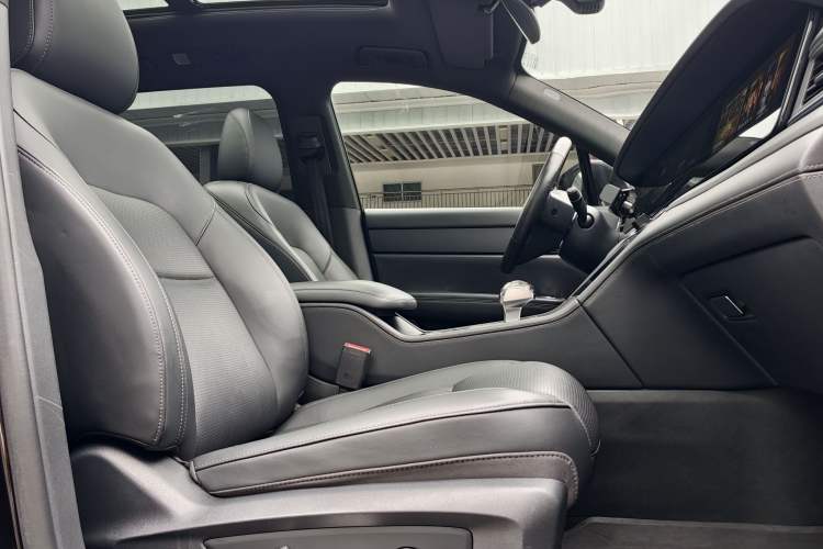 Used Li Auto ONE 2021 Extended-Range 6-Seater Version Interior 6