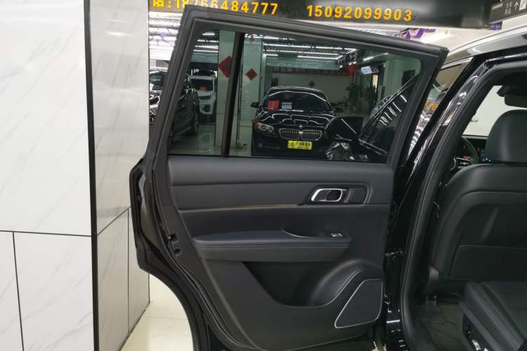 Used Li Auto ONE 2021 Extended-Range 6-Seater Version Interior 8