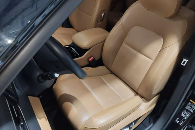 Used Li Auto ONE 2021 Extended-Range 6-Seater Version Left Front Seat