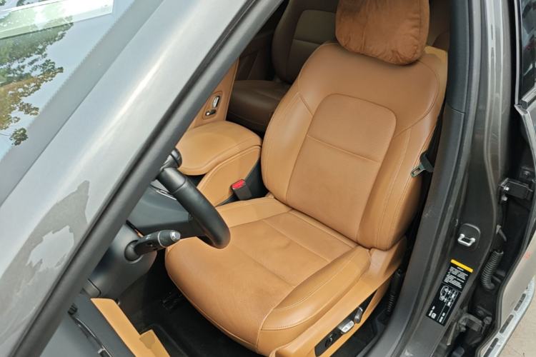 Used Li Auto ONE 2021 Extended-Range 6-Seater Version Left Front Seat
