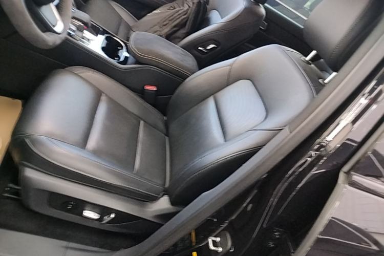 Used Li Auto ONE 2021 Extended-Range 6-Seater Version Left Front Seat