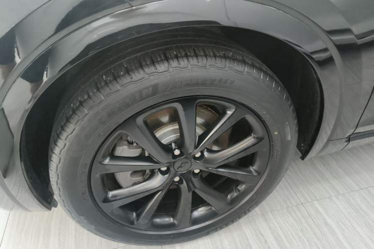 Used Li Auto ONE 2021 Extended-Range 6-Seater Version Left Front Wheel Hub