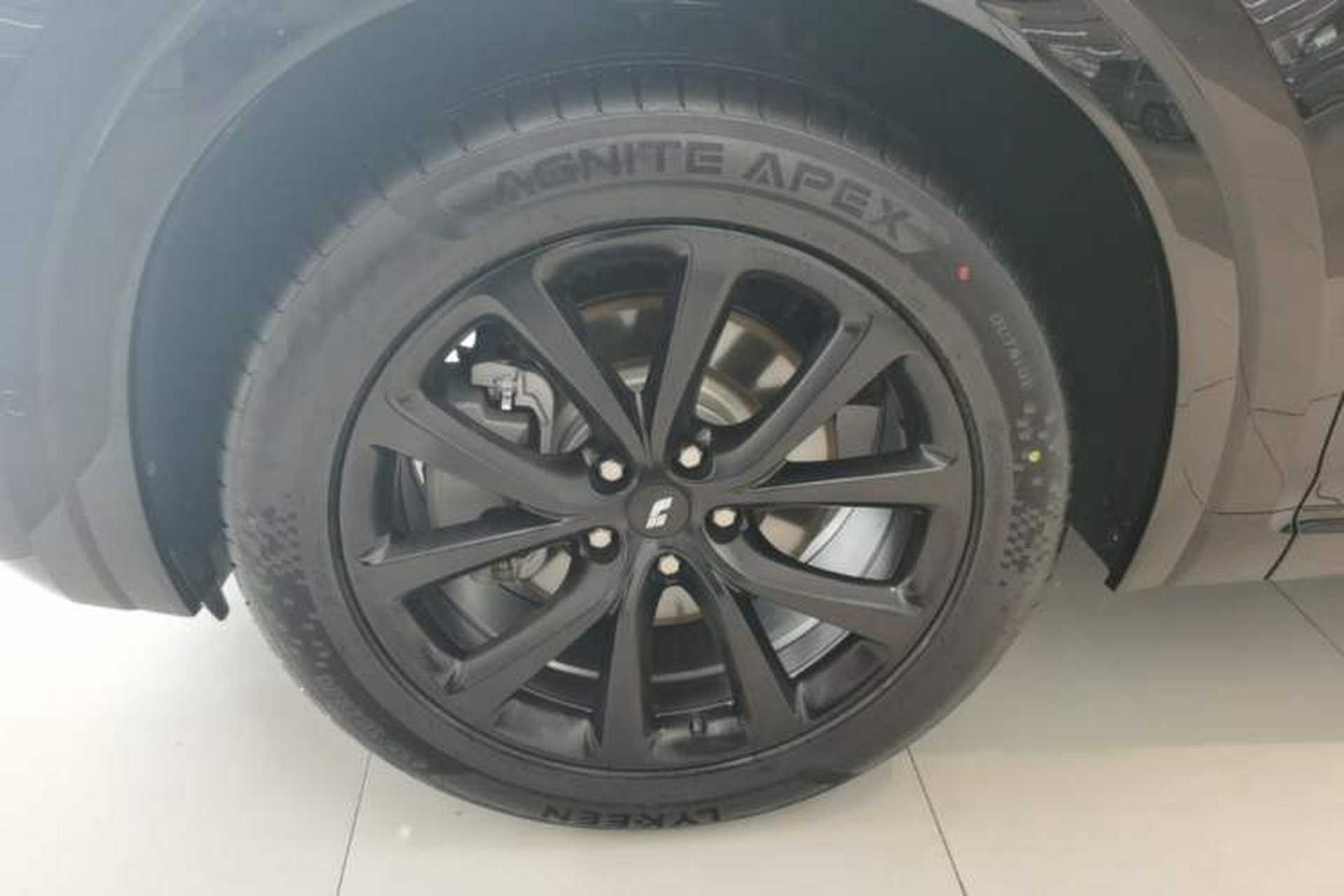 Used Li Auto ONE 2021 Extended-Range 6-Seater Version Left Front Wheel Hub