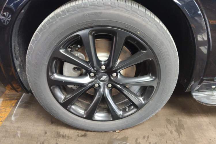 Used Li Auto ONE 2021 Extended-Range 6-Seater Version Left Front Wheel Hub