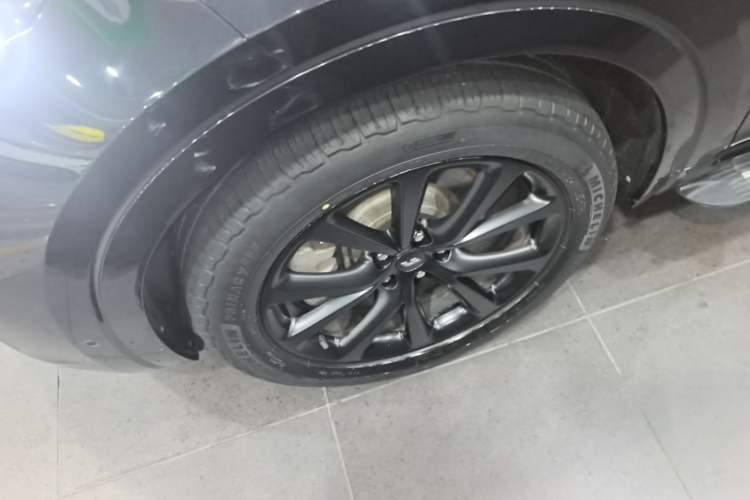 Used Li Auto ONE 2021 Extended-Range 6-Seater Version Left Front Wheel Hub