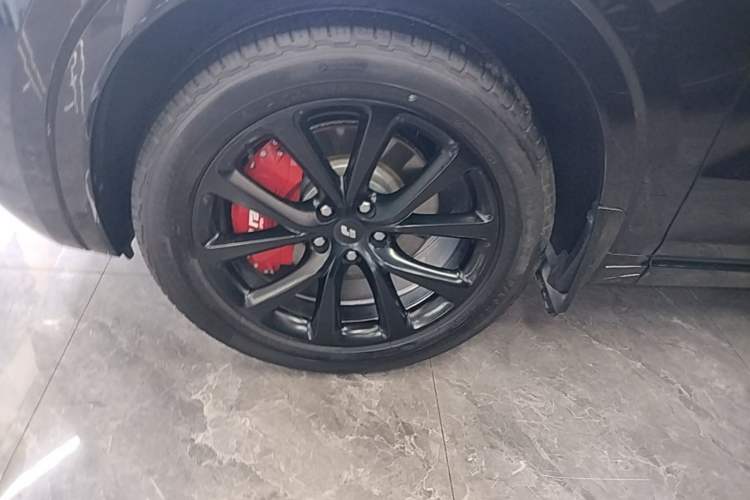 Used Li Auto ONE 2021 Extended-Range 6-Seater Version Left Front Wheel Hub