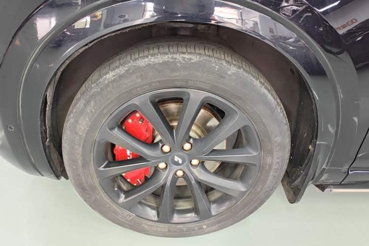 Used Li Auto ONE 2021 Extended-Range 6-Seater Version Left Front Wheel Hub