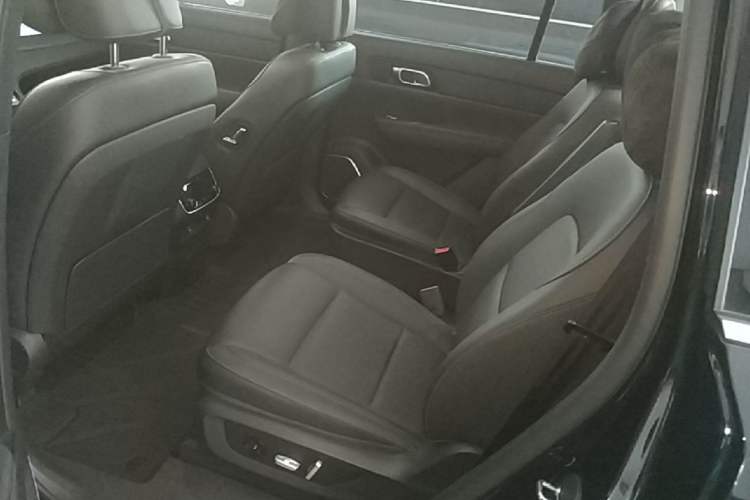 Used Li Auto ONE 2021 Extended-Range 6-Seater Version Left Rear Seat