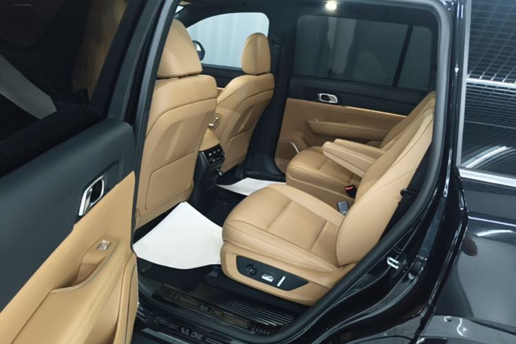 Used Li Auto ONE 2021 Extended-Range 6-Seater Version Left Rear Seat