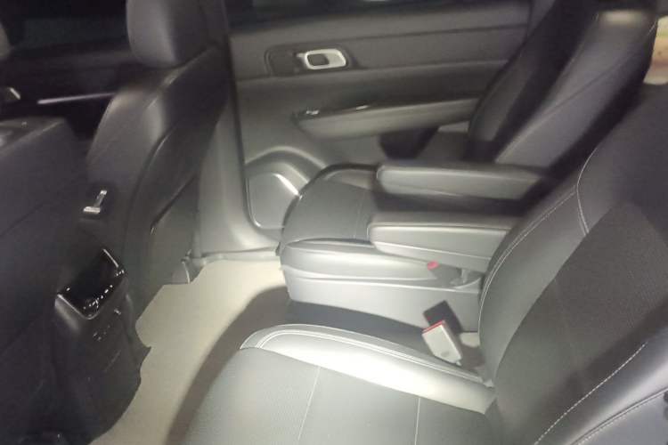 Used Li Auto ONE 2021 Extended-Range 6-Seater Version Left Rear Seat