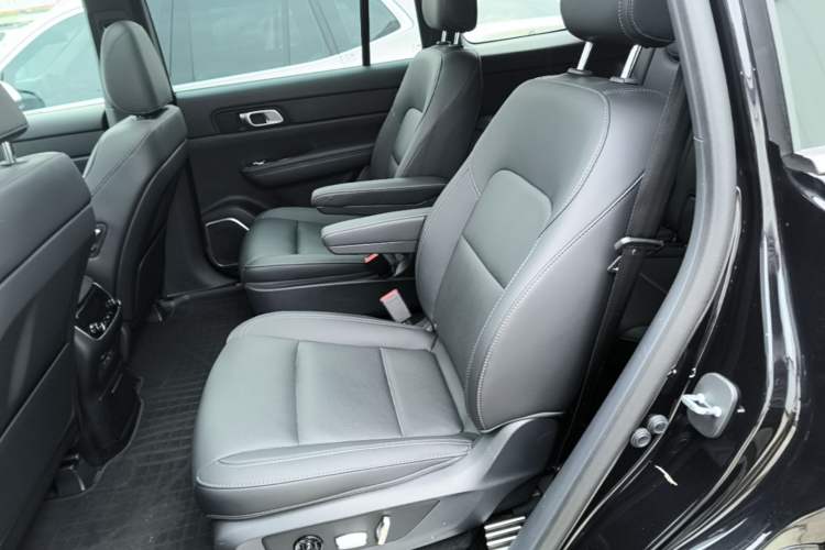 Used Li Auto ONE 2021 Extended-Range 6-Seater Version Left Rear Seat