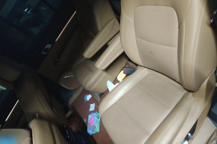 Used Li Auto ONE 2021 Extended-Range 6-Seater Version Left Rear Seat