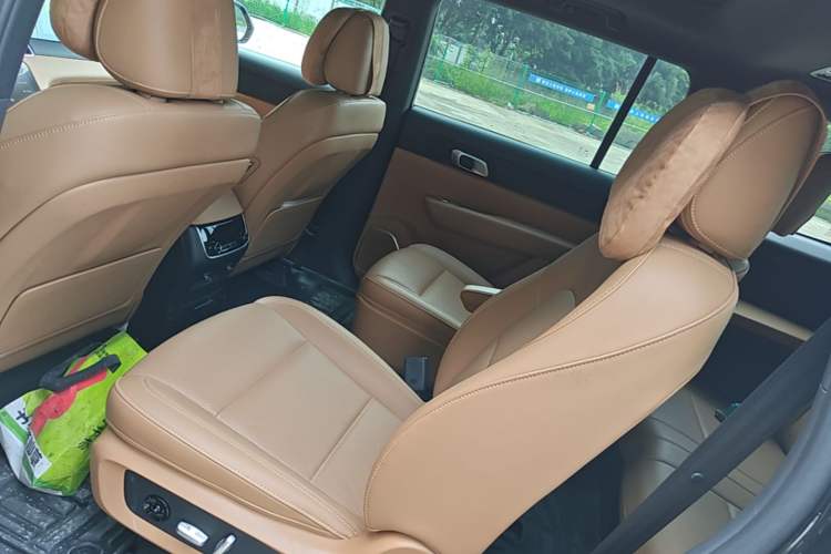 Used Li Auto ONE 2021 Extended-Range 6-Seater Version Left Rear Seat