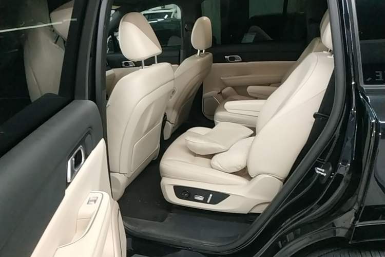 Used Li Auto ONE 2021 Extended-Range 6-Seater Version Left Rear Seat