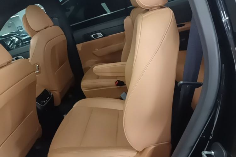 Used Li Auto ONE 2021 Extended-Range 6-Seater Version Left Rear Seat