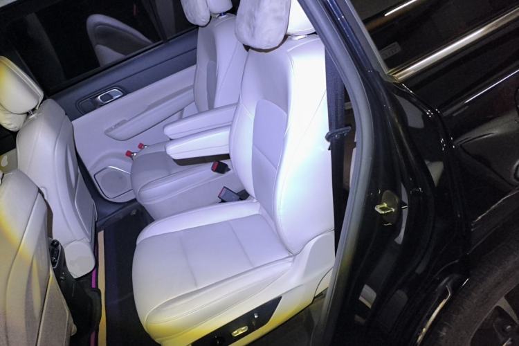 Used Li Auto ONE 2021 Extended-Range 6-Seater Version Left Rear Seat