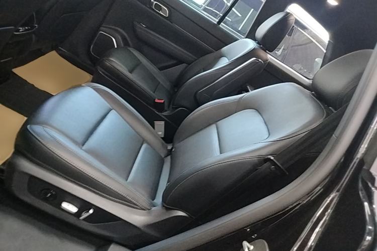 Used Li Auto ONE 2021 Extended-Range 6-Seater Version Left Rear Seat