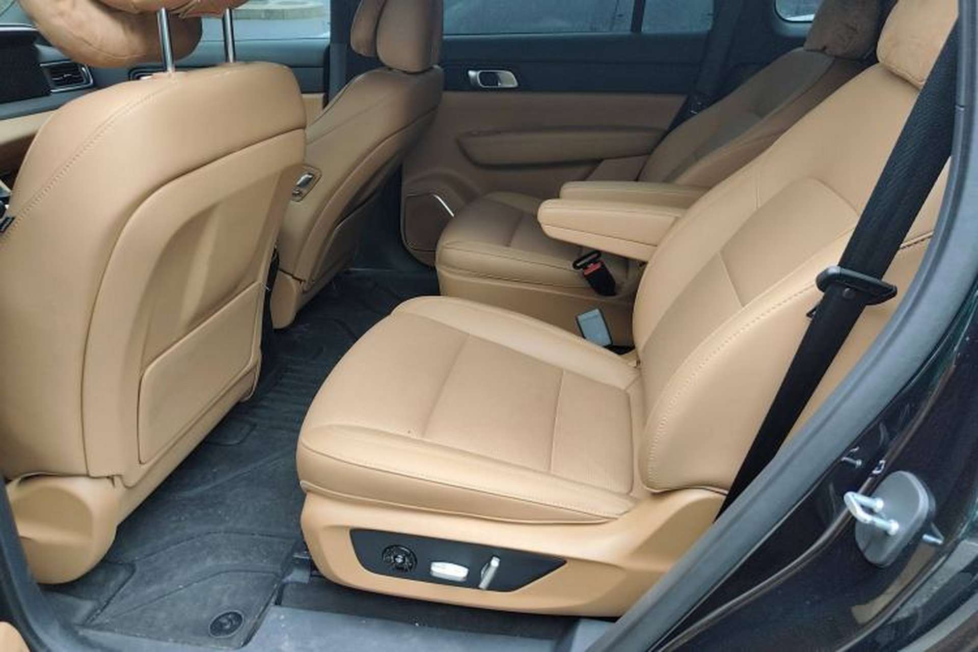 Used Li Auto ONE 2021 Extended-Range 6-Seater Version Left Rear Seat