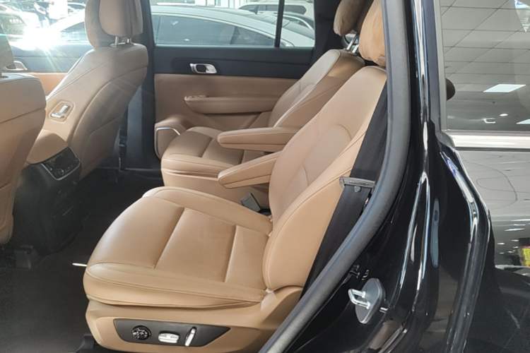 Used Li Auto ONE 2021 Extended-Range 6-Seater Version Left Rear Seat
