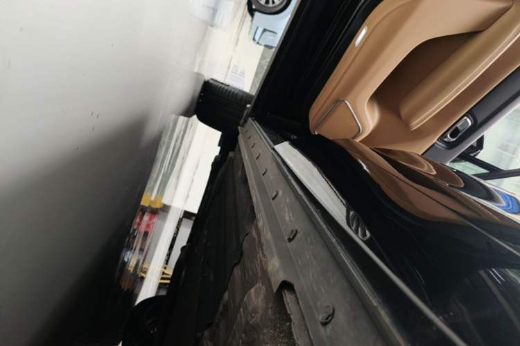 Used Li Auto ONE 2021 Extended-Range 6-Seater Version Left Side Sill