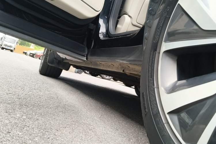 Used Li Auto ONE 2021 Extended-Range 6-Seater Version Left Side Sill