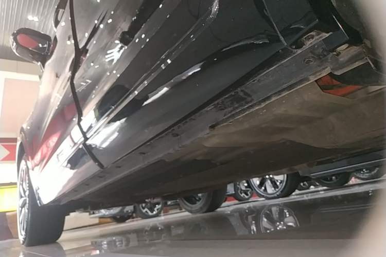 Used Li Auto ONE 2021 Extended-Range 6-Seater Version Left Side Sill