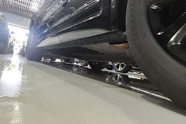 Used Li Auto ONE 2021 Extended-Range 6-Seater Version Left Side Sill