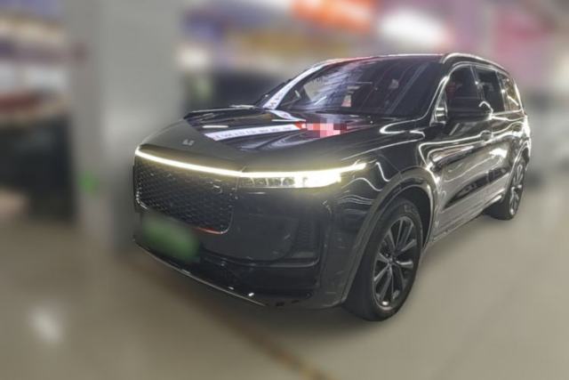 Ojetý Li Auto ONE 2021 Extended-Range 6-Seater Version