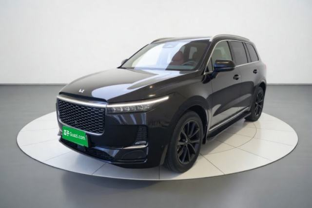 Ojetý Li Auto ONE 2021 Extended-Range 6-Seater Version