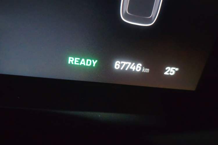 Used Li Auto ONE 2021 Extended-Range 6-Seater Version Odometer Close Up