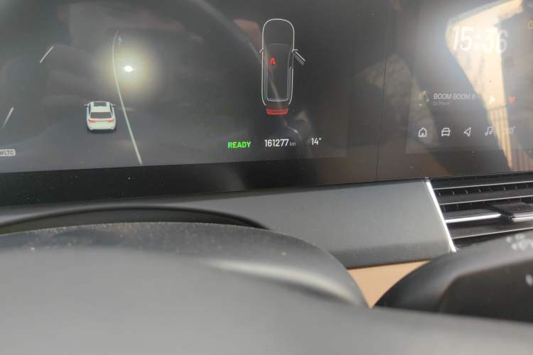 Used Li Auto ONE 2021 Extended-Range 6-Seater Version Odometer Close Up
