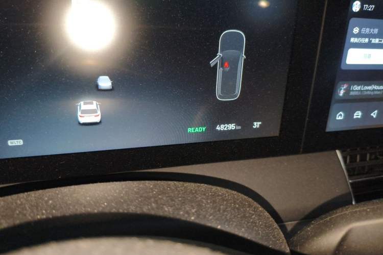 Used Li Auto ONE 2021 Extended-Range 6-Seater Version Odometer Close Up