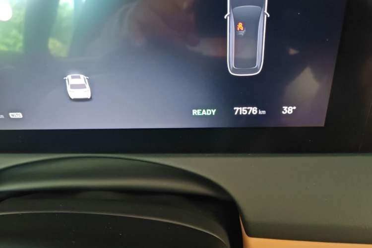 Used Li Auto ONE 2021 Extended-Range 6-Seater Version Odometer Close Up