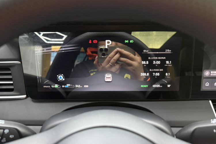 Used Li Auto ONE 2021 Extended-Range 6-Seater Version Odometer Close Up
