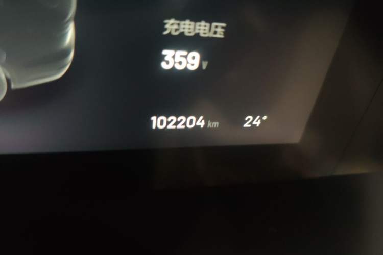 Used Li Auto ONE 2021 Extended-Range 6-Seater Version Odometer Close Up
