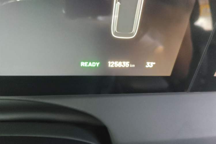 Used Li Auto ONE 2021 Extended-Range 6-Seater Version Odometer Close Up