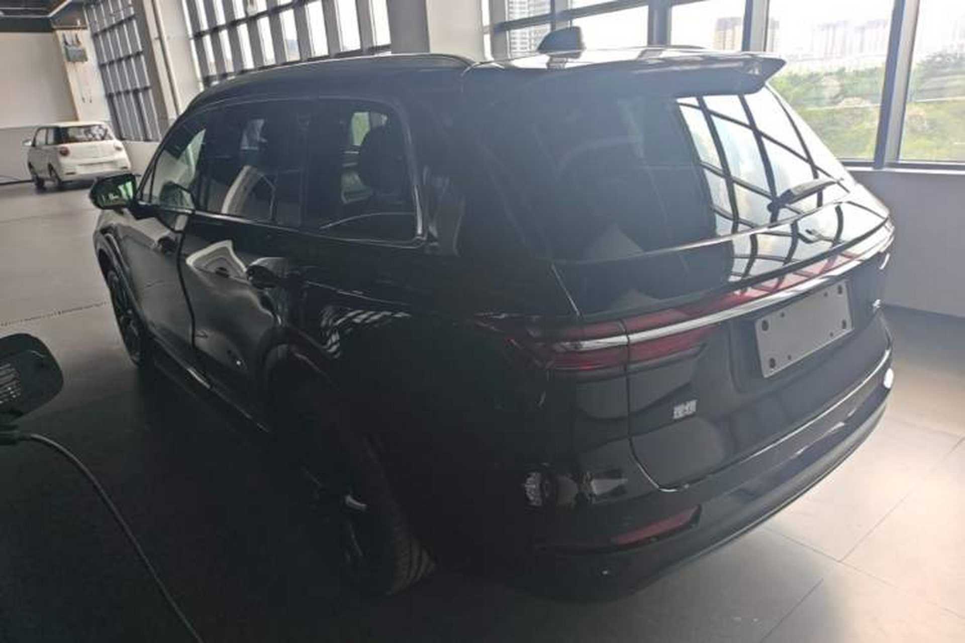 Used Li Auto ONE 2021 Extended-Range 6-Seater Version Rear Left 45 Deg